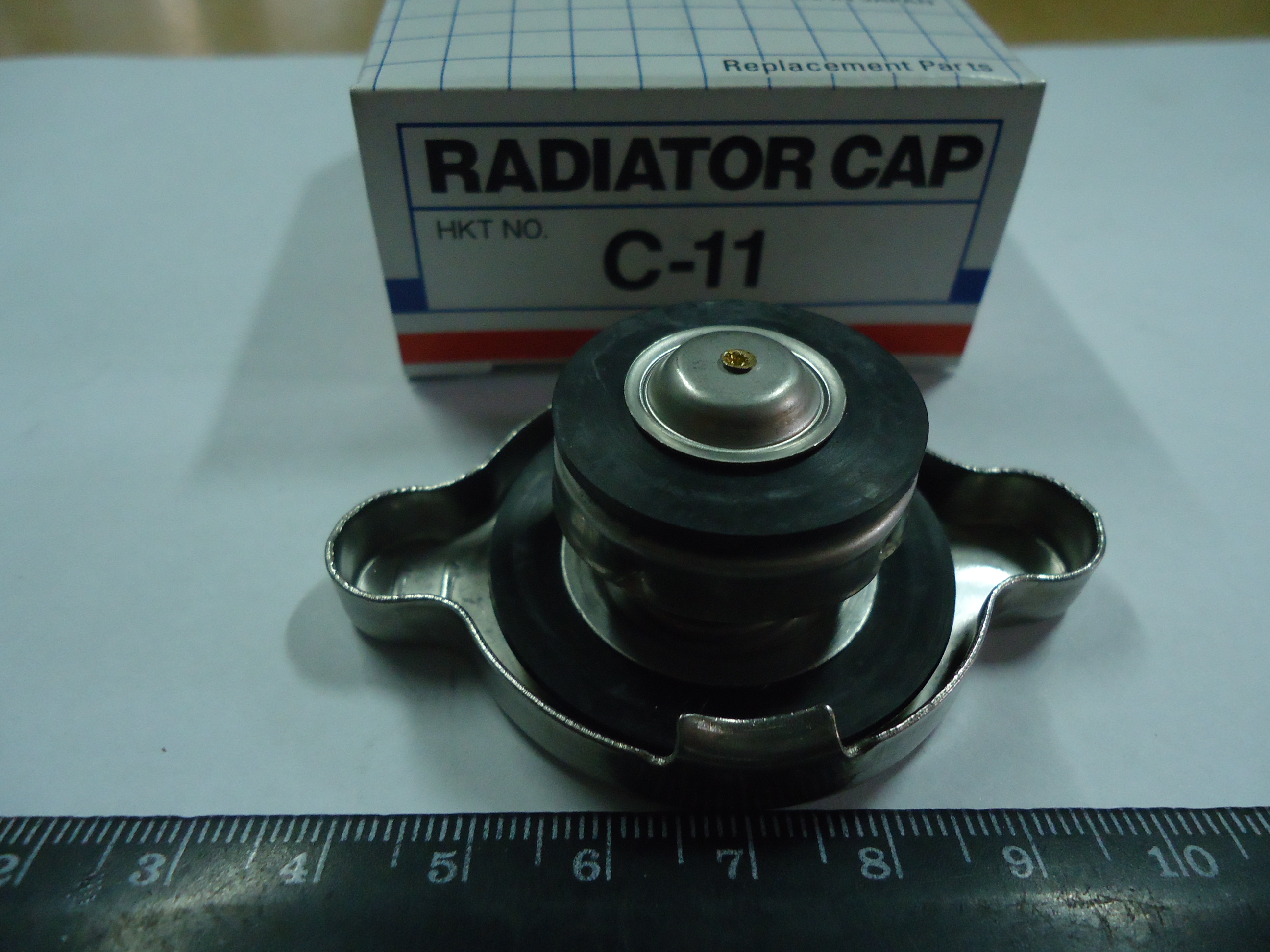 Крышка радиатора HKT C11 1,1 кг/см2